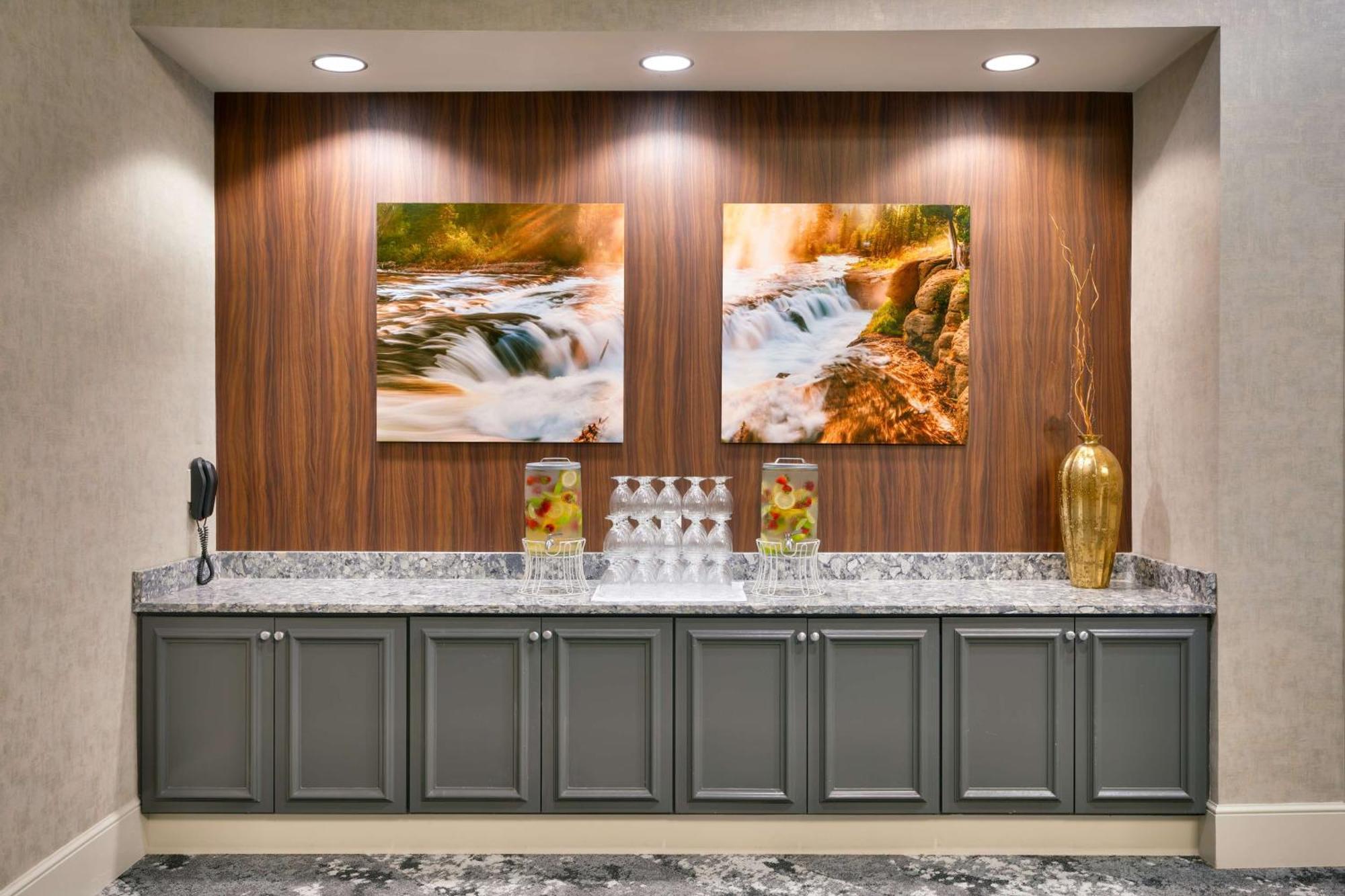 Hilton Garden 3*